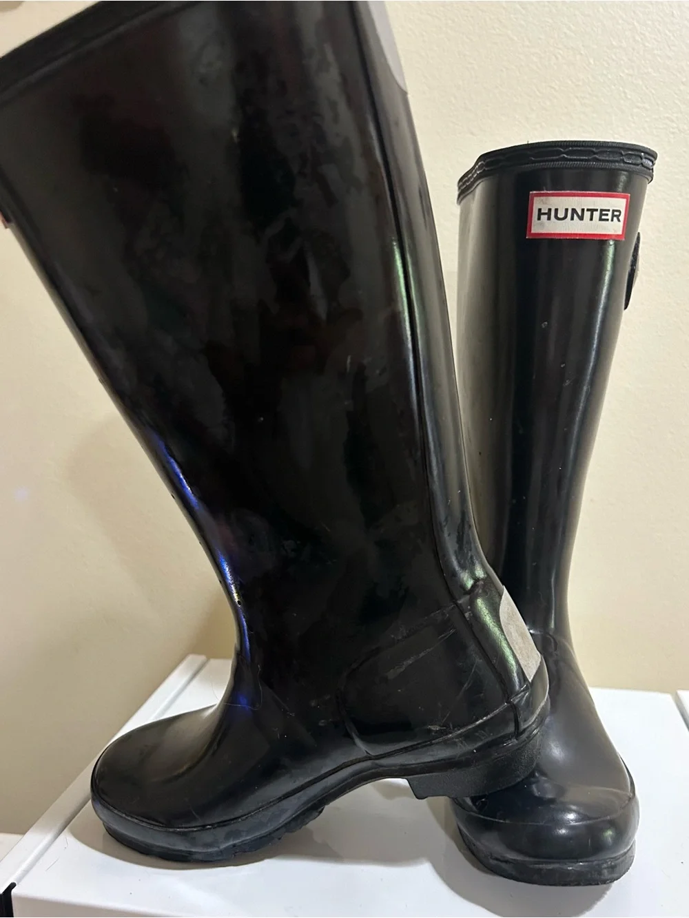 Girls Hunter gloss black rain boots